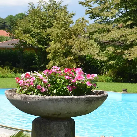 Casa Neu Villa *